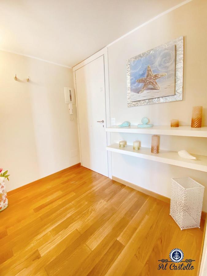 Welcome Riviera - Al Castello-Vista Mare -Romantico E Centrale A 20 Metri Dal Mare-Toll Parking At 15 Euro Per Day To Be Booked In Advance -Subject To Availability Rapallo Exterior foto