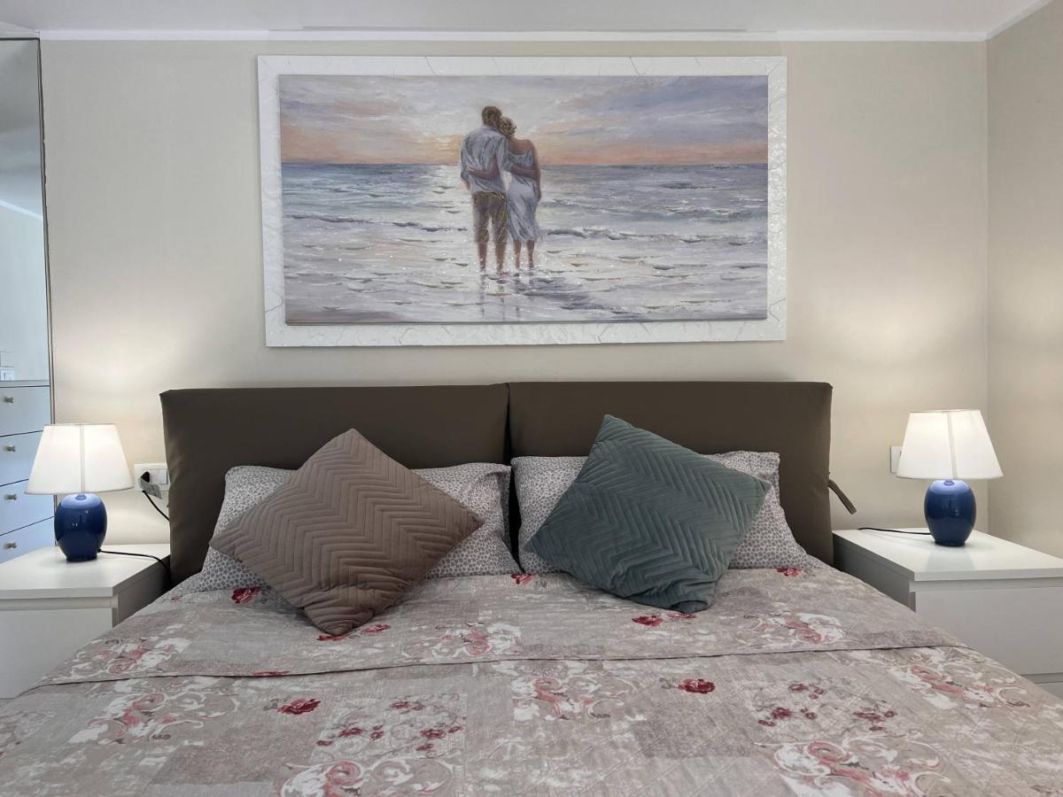 Welcome Riviera - Al Castello-Vista Mare -Romantico E Centrale A 20 Metri Dal Mare-Toll Parking At 15 Euro Per Day To Be Booked In Advance -Subject To Availability Rapallo Exterior foto