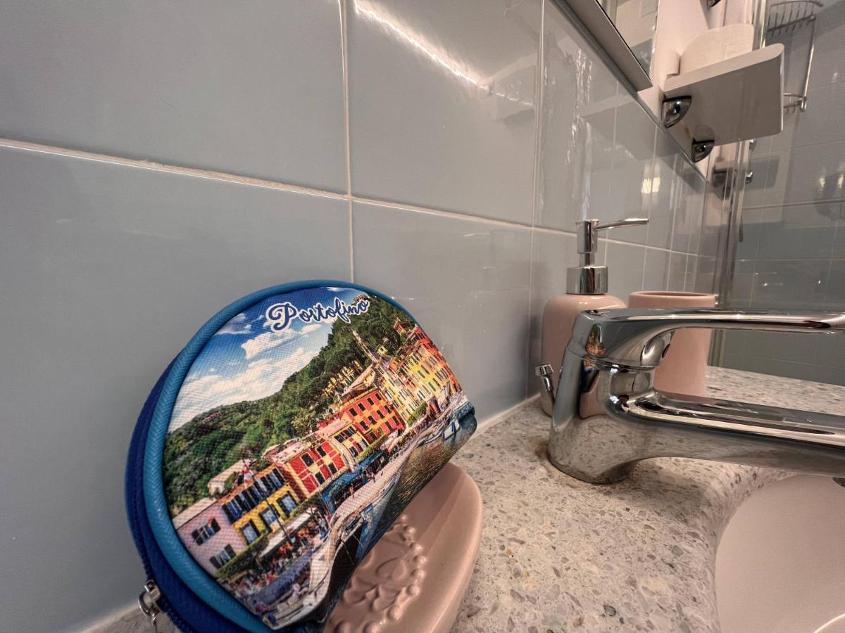 Welcome Riviera - Al Castello-Vista Mare -Romantico E Centrale A 20 Metri Dal Mare-Toll Parking At 15 Euro Per Day To Be Booked In Advance -Subject To Availability Rapallo Exterior foto