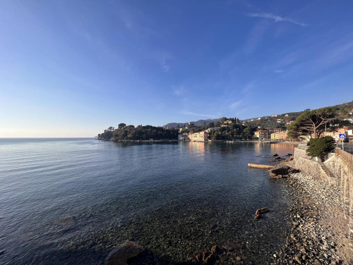 Welcome Riviera - Al Castello-Vista Mare -Romantico E Centrale A 20 Metri Dal Mare-Toll Parking At 15 Euro Per Day To Be Booked In Advance -Subject To Availability Rapallo Exterior foto